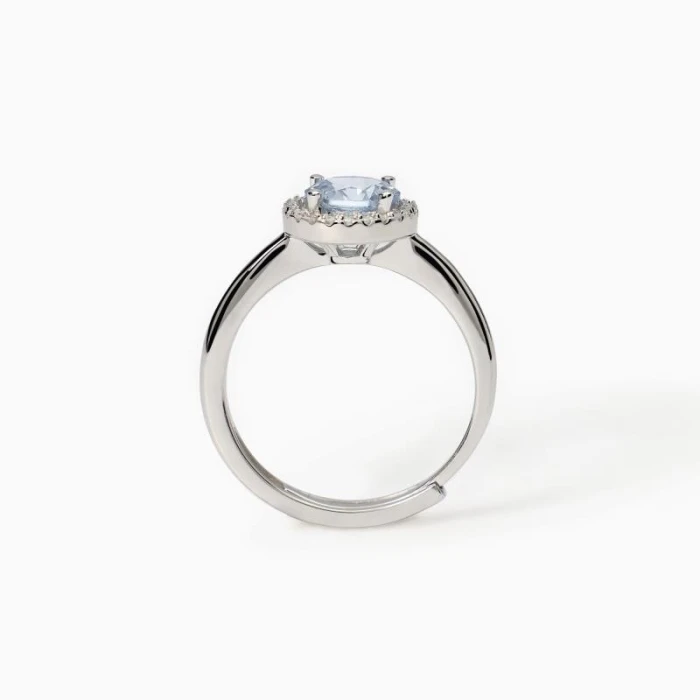 Anillo de plata con aguamarina sintética.RENACIMIENTO