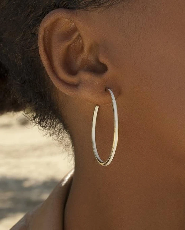 Pendientes aros grandes diseño esmalte tono blanco bañados en oro