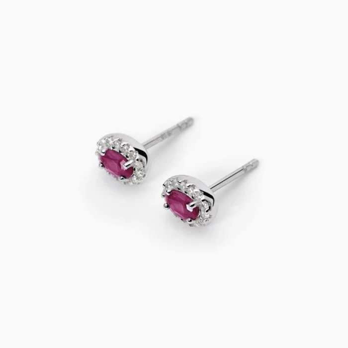 Pendientes con rubíes sintéticos¿FRESCO O RETRO?