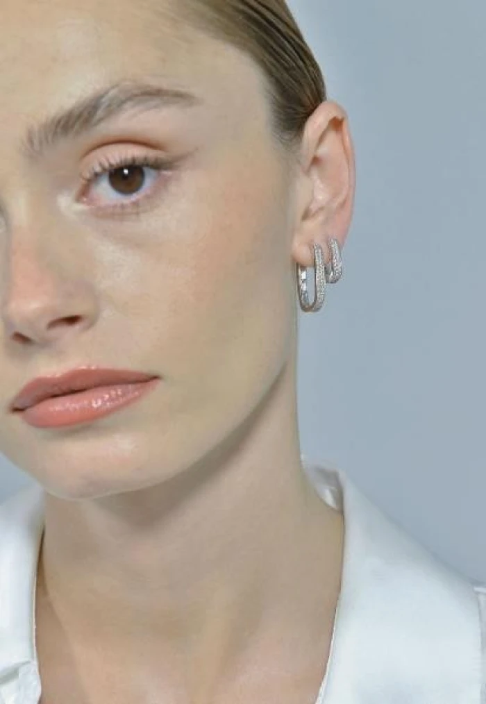 PENDIENTES PLATA RODIO ARO OVALADO CIRCONITAS BLANCAS BRILLANTES