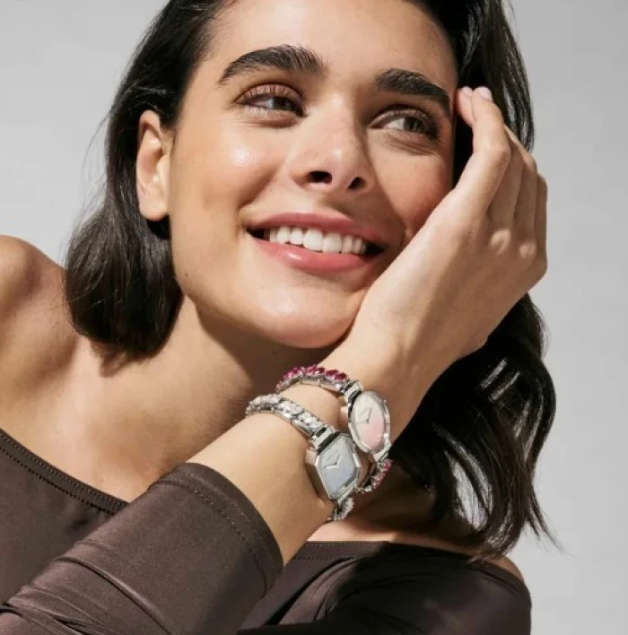 Reloj Time con esfera oval Rosa esfumado