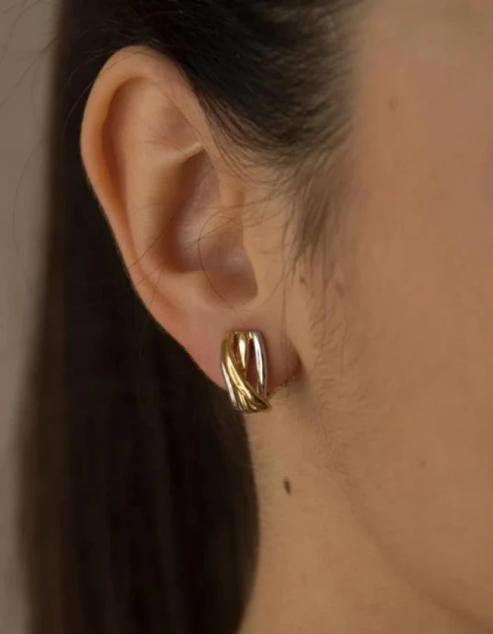 Pendientes bicolor bañados en oro con relieve