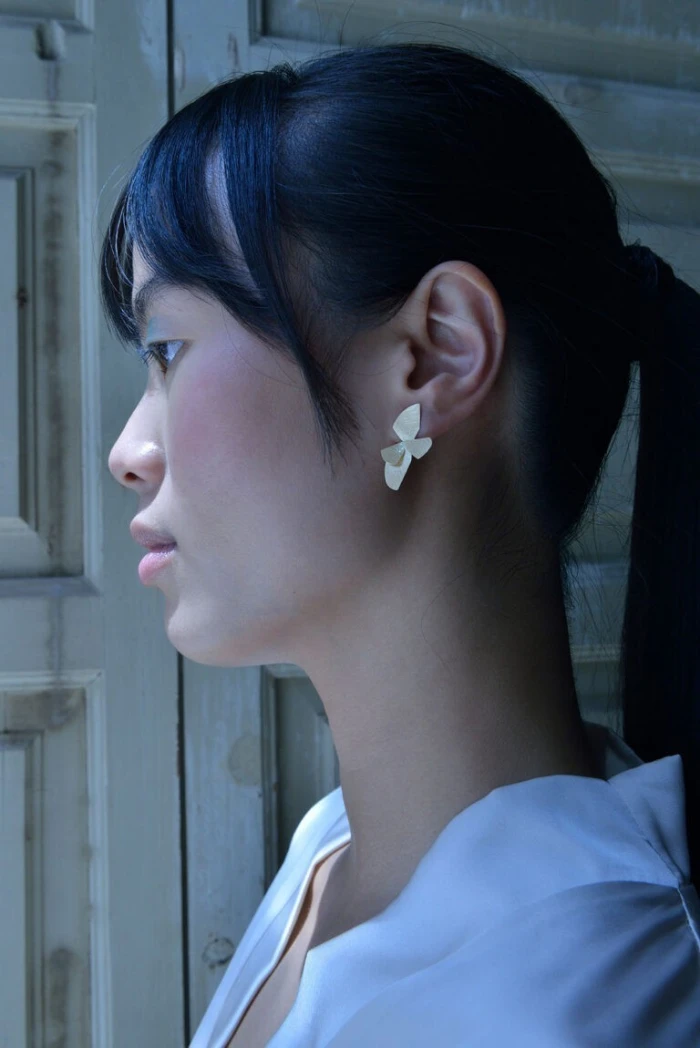PENDIENTES DORADOS PETALOS