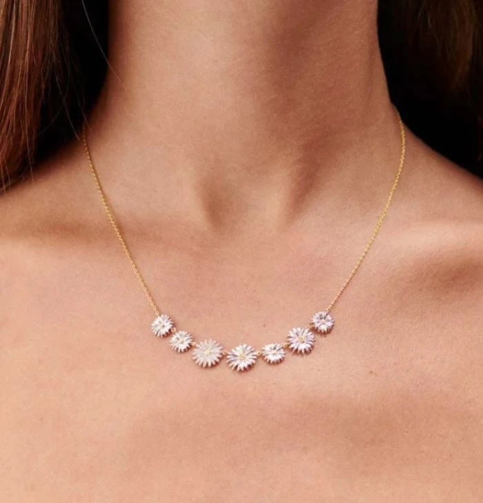 Collar corto BLOSSOM