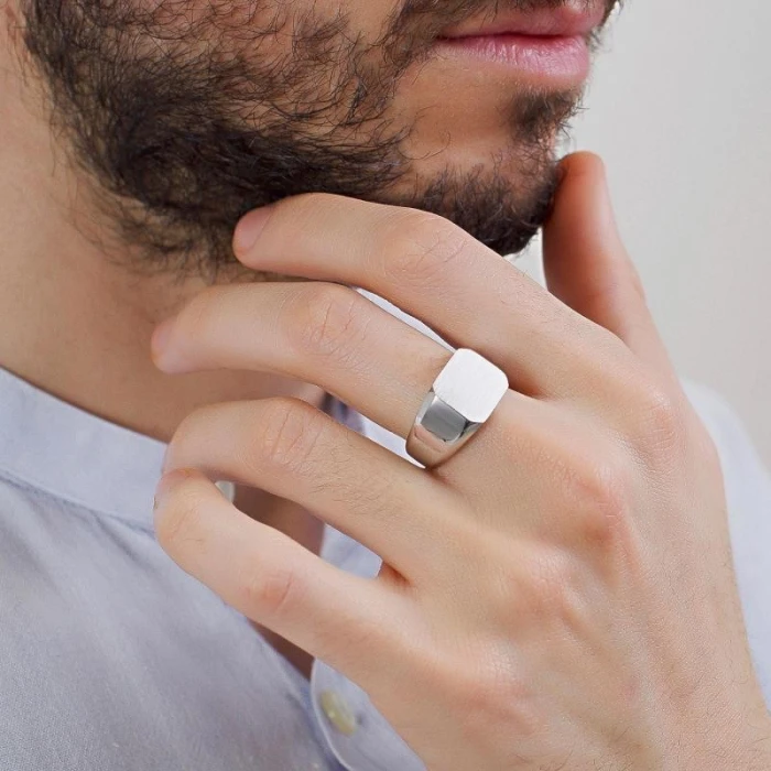 ANILLO