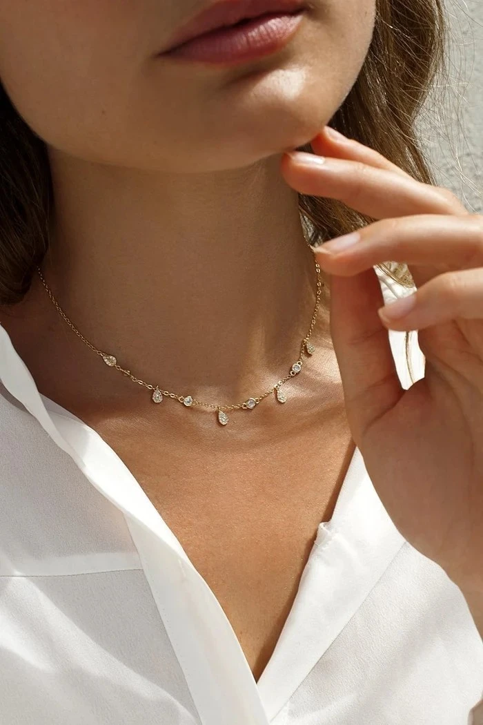 Collares con colgantes de plata con diseño de lágrimas de circonita dorado