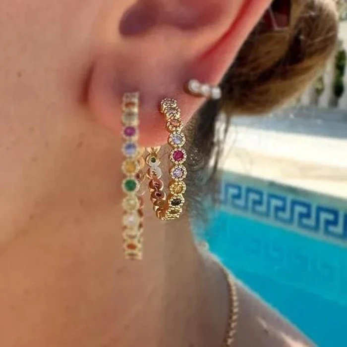 PENDIENTES ARO MULTICOLOR DORADO