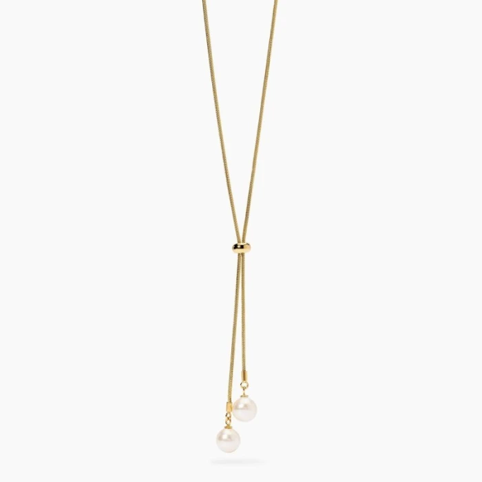 Collar dorado con colgante
