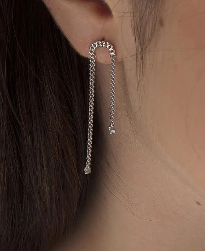 Pendientes largos de plata estilo cadena con detalle circonitas