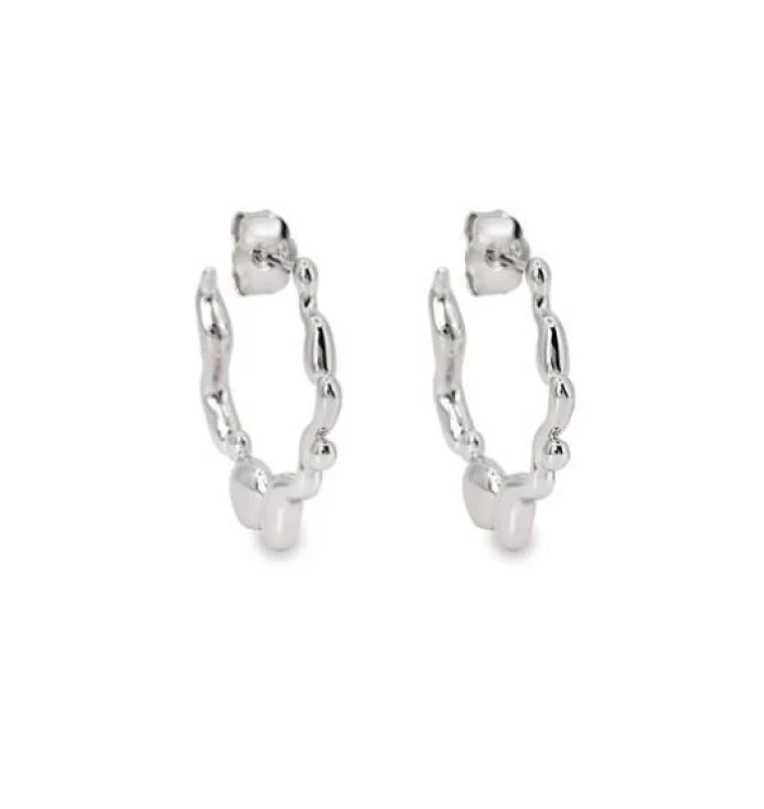 Pendientes aro originales con diseño ondulado