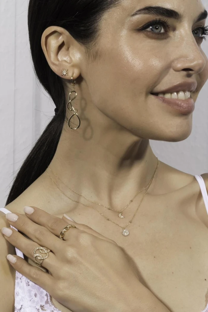COLLAR ORO LUNA DIAMANTES