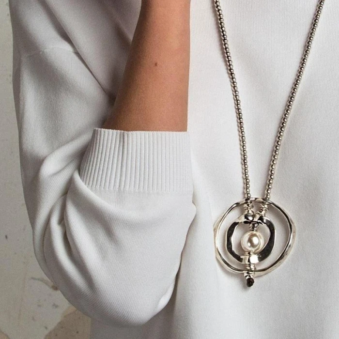 COLLAR LUNA LLENA