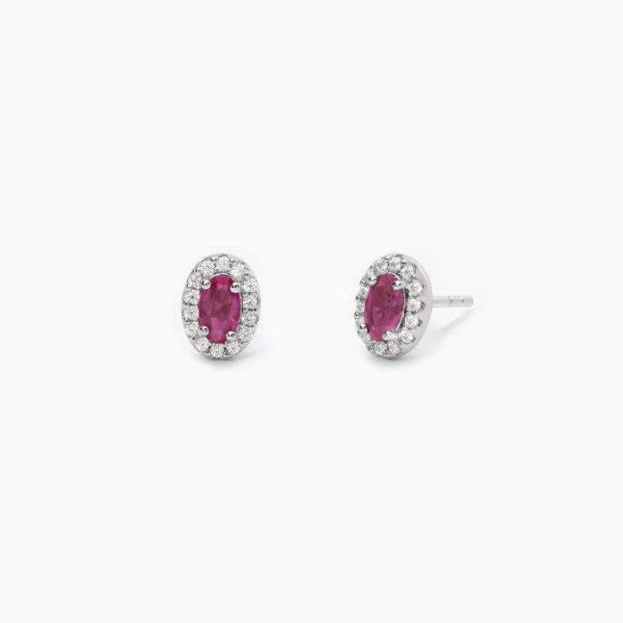Pendientes con rubíes sintéticos¿FRESCO O RETRO?