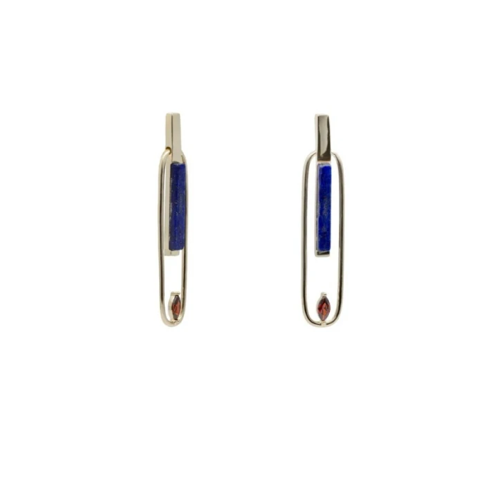 PENDIENTES DE ESTILO GEOMÉTRICO