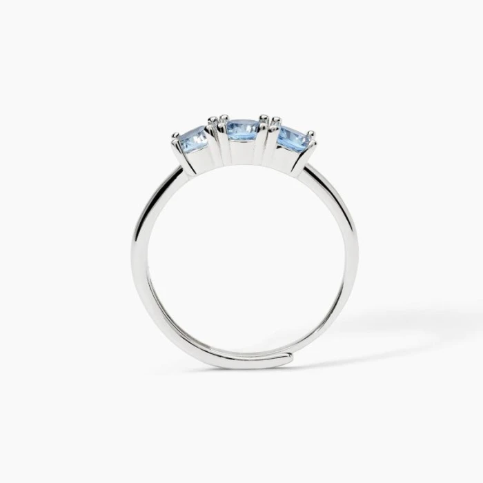 Anillo de plata rodiada con aguamarina sintéticaTRILOGÍA