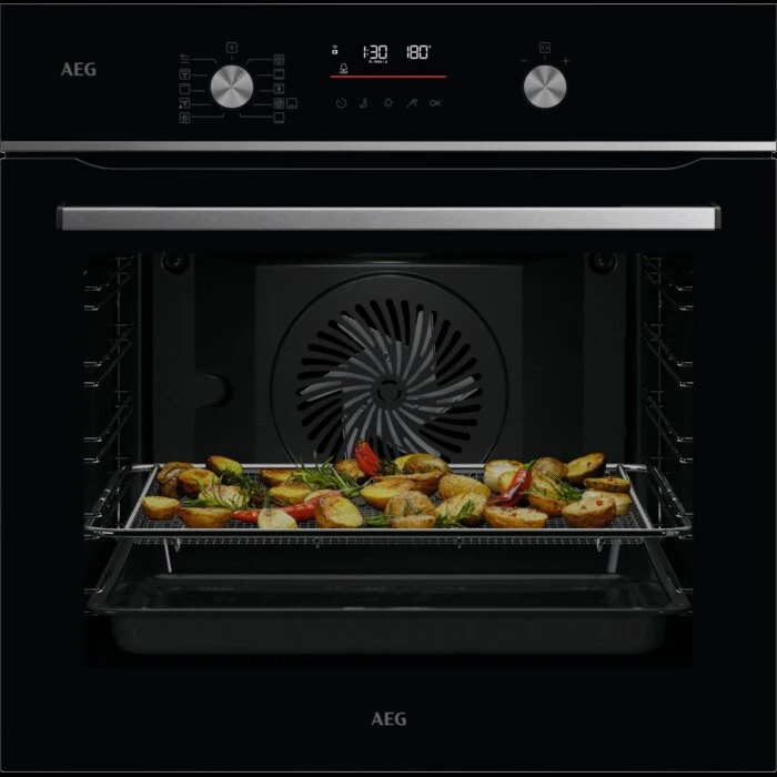 Horno Pirolítico OS6PB511AB AEG - Clase A+, 71 L, Guía Telescópica, AirFryer, Display, Negro Horno Pirolítico OS6PB511AB AEG - Clase A+, 71 L, Guía Telescópica, AirFryer, Display, Negro