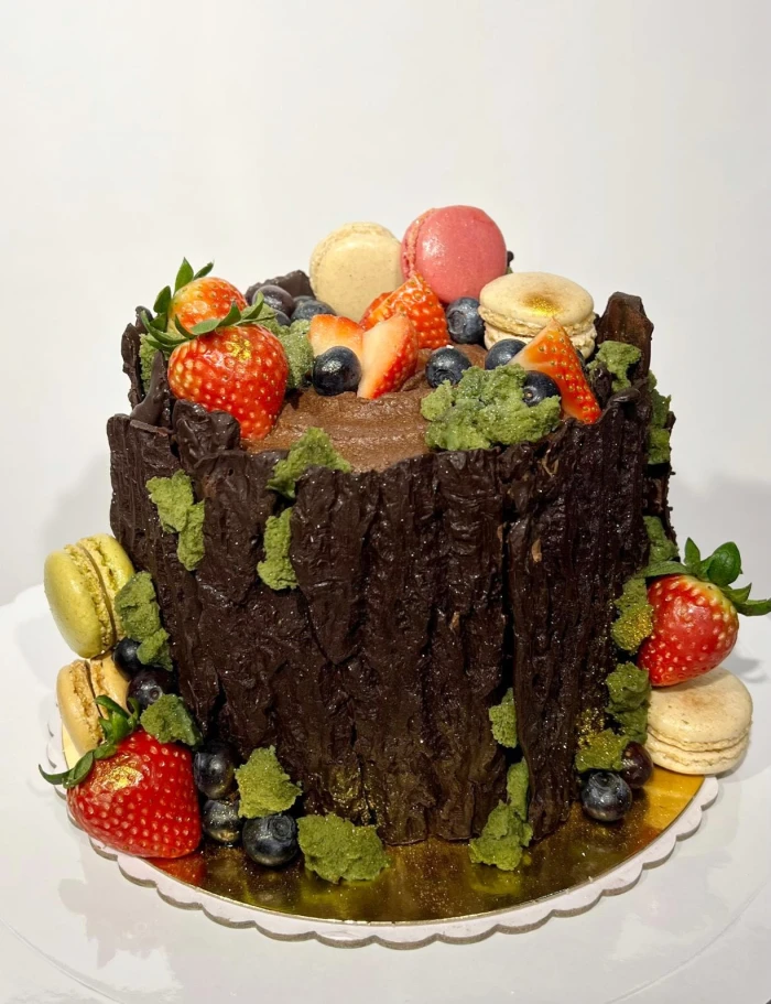 Tarta con frutas frescas